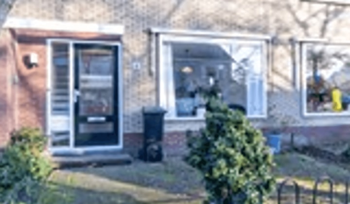 Kamer | 100m² | €2250,-