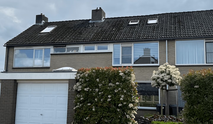Huis | 125m² | €2500,-