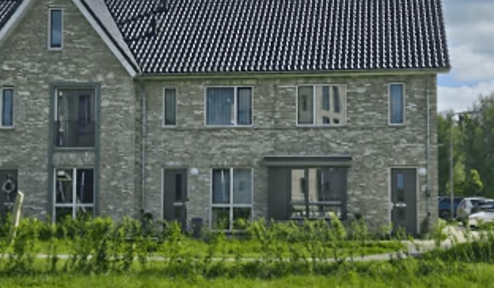 Eengezinswoning met tuin en parkeergelegenheid