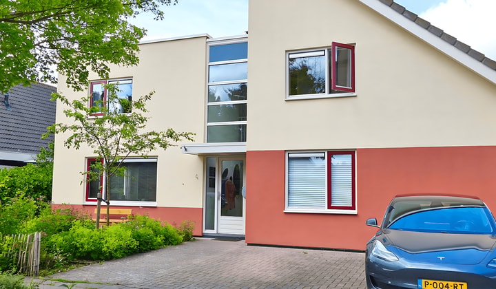 Huis | 220m² | Valk | €3500,-