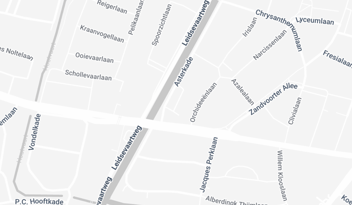Begane grond appartement met tuin en parkeerplek