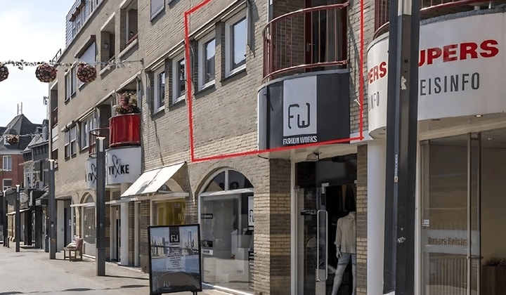 Kamer | 104m² | €1170,-