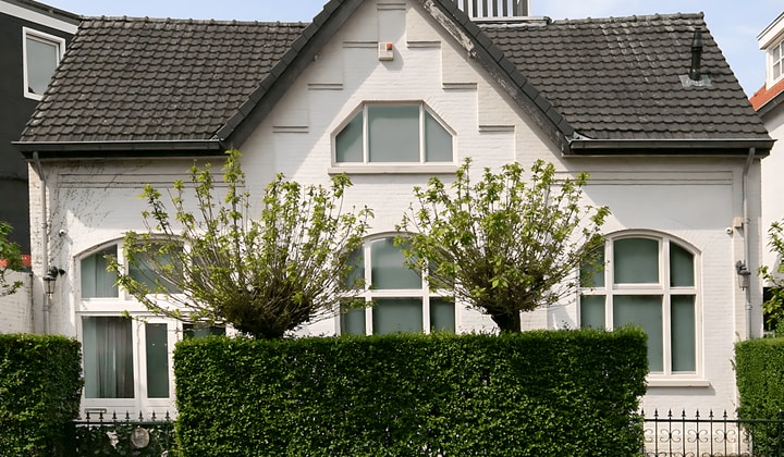 Ruime eengezinswoning met tuin en moderne badkamer