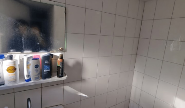 Tijdelijke studentenkamer met tuin en gemeenschappelijke wasmachine