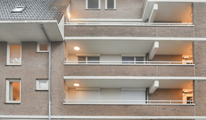 Kamer | 139m² | €1560,-