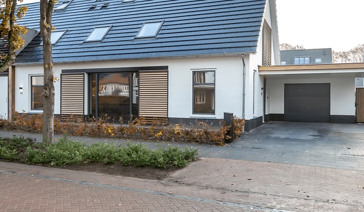 Huis | 220m² | €3995,-