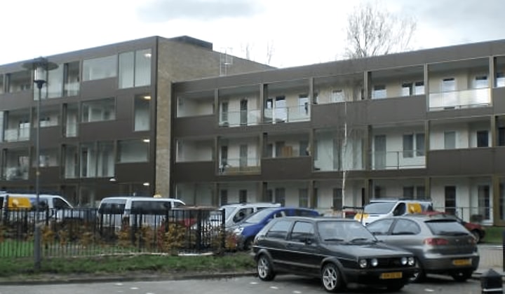 Kamer | 77m² | €713,-