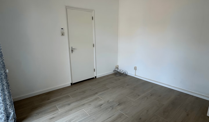 Gestoffeerde studio met tuin en lange huurperiode