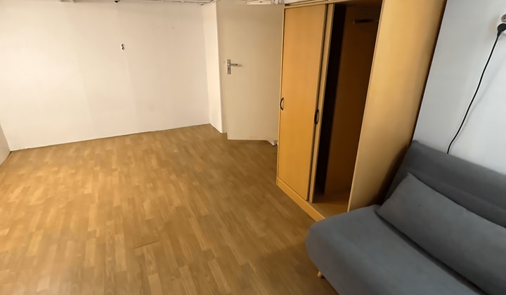 Studio met tuin en wasmachine, gestoffeerd, tijdelijk te huur