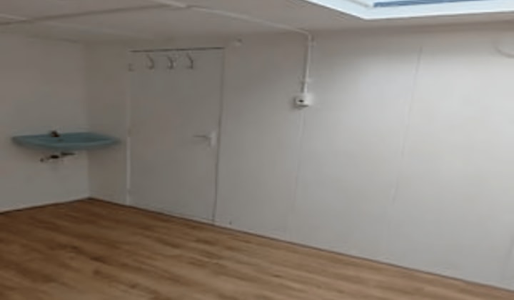 Gestoffeerde studio met eigen keuken en 1 slaapkamer
