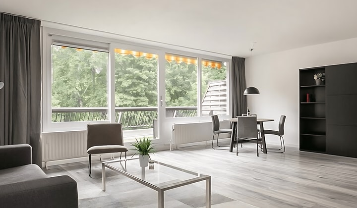 Gemeubileerd appartement met balkon en wasmachine