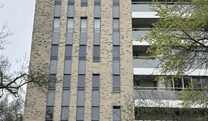 Studio zonder slaapkamer met balkon en berging