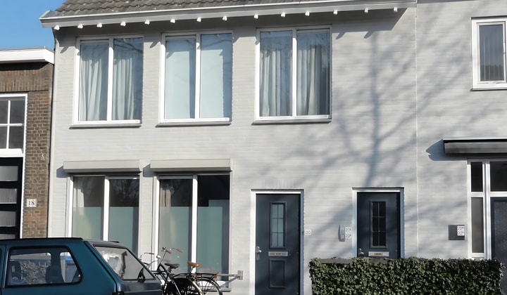 Gestoffeerd appartement met dakterras en wasmachine