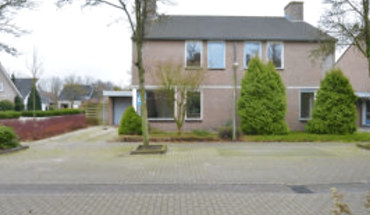Eengezinswoning met tuin en garage