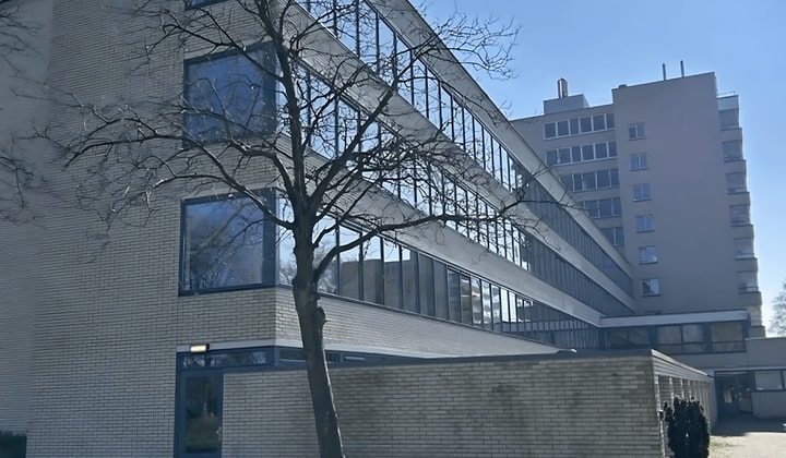 Kamer | 77m² | €1143,-