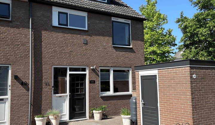 Huis | 125m² | €2500,-