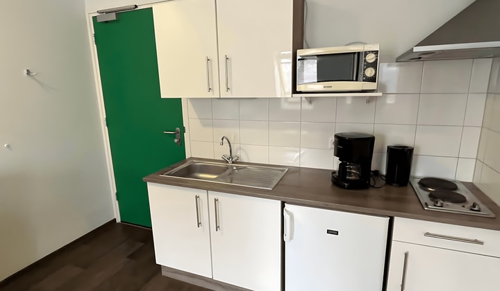 Gemeubileerd appartement met parkeerplek en all-in prijs