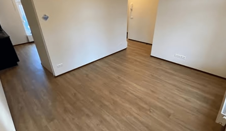 Huis · 100 m² · €3000,-