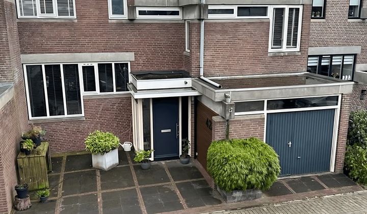 Kamer | 86m² | €2400,-
