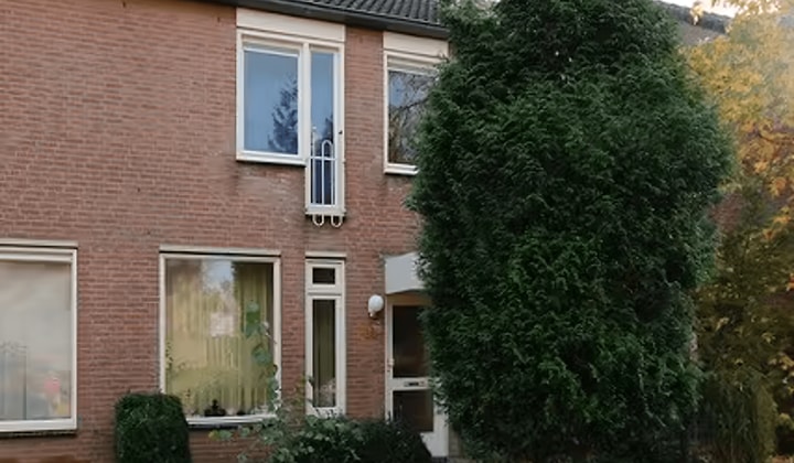Gemeubileerde studentenkamer met tuin en parkeerplaats
