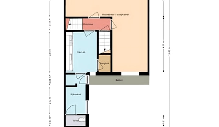 Ruim appartement met balkon en wasmachine aansluiting