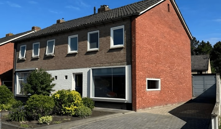 Huis | 113m² | €1495,-