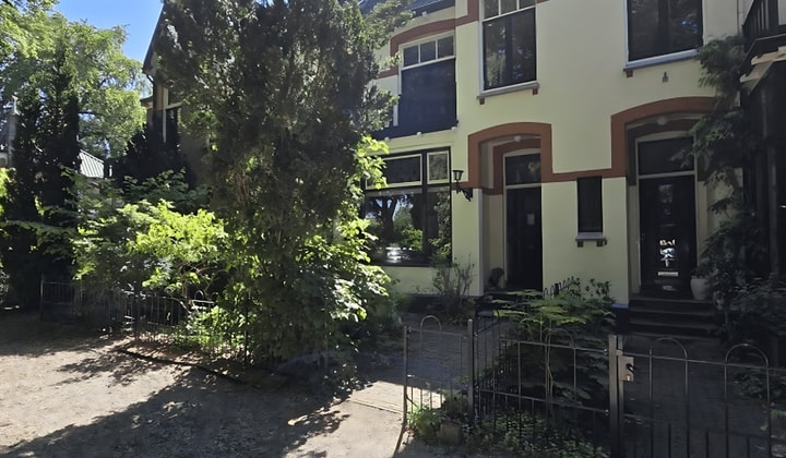 Huis | 188m² | €1750,-