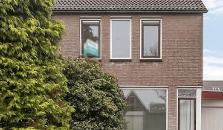 Kamer | 137m² | €1400,-