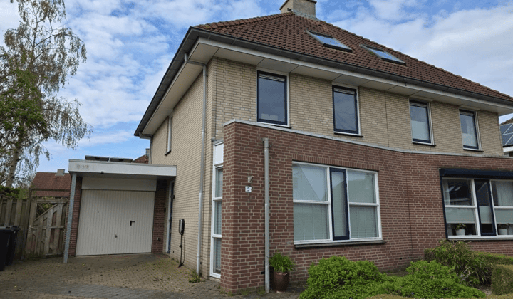 Kantoor | 107m² | €1300,-