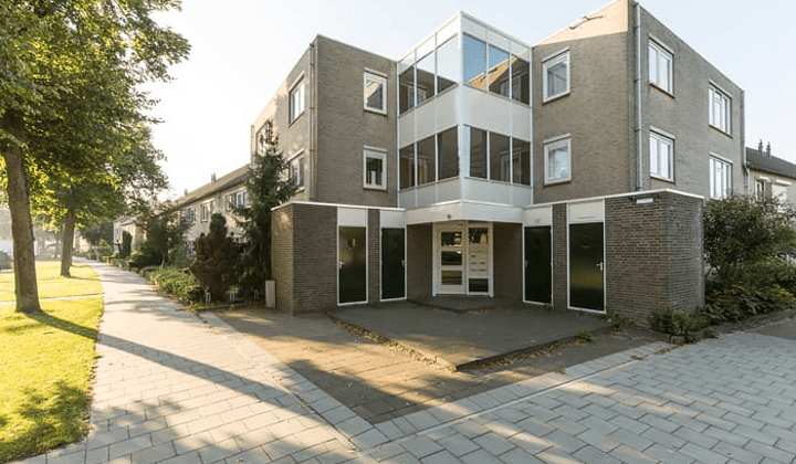 Kantoor | 72m² | €927,-