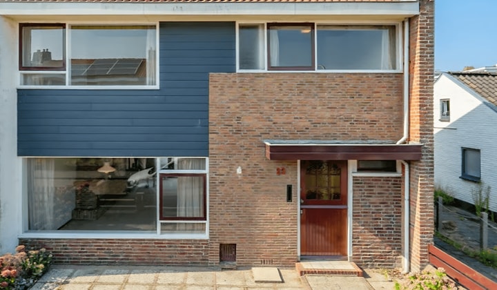 Eengezinswoning met tuin en luxe badkamer