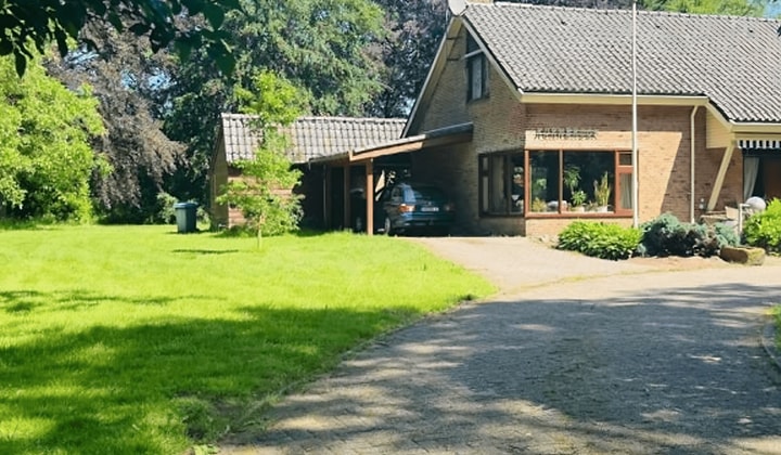 Huis | 181m² | €2250,-