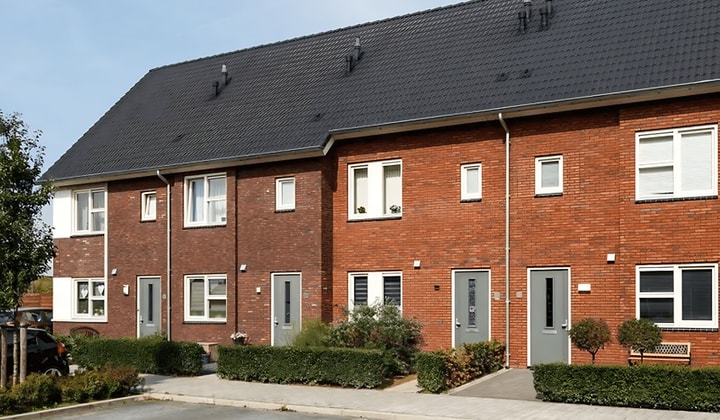 Kamer | 180m² | €1250,-