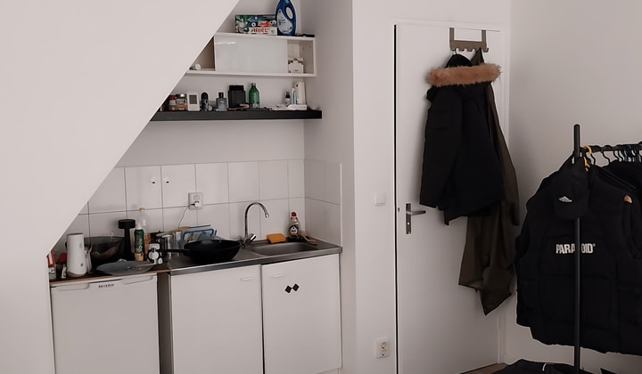 Gestoffeerd appartement met eigen badkamer en gedeelde wasmachine