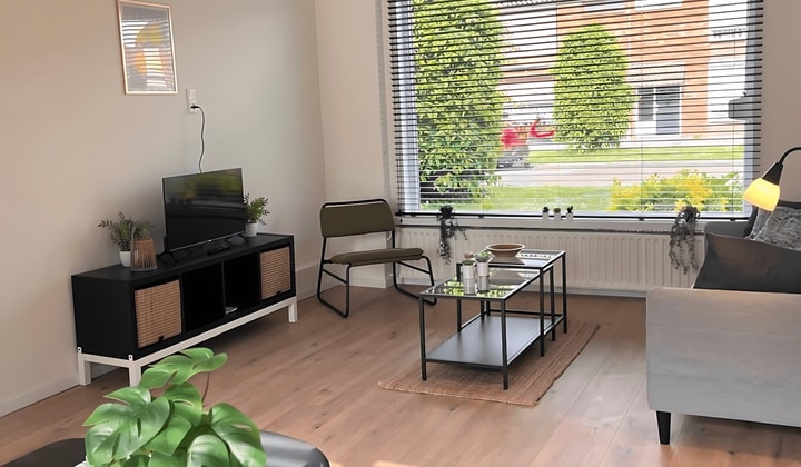 Huis | 106m² | €1200,-