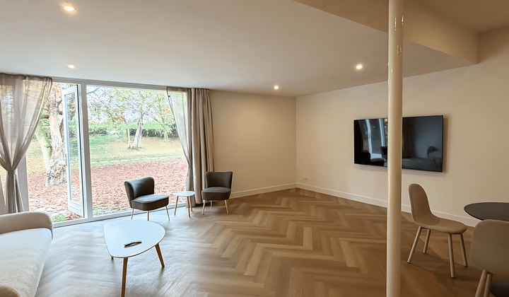 Huis · 85 m² · €2250,-