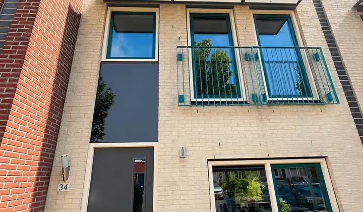 Huis met tuin en parkeerplek, 4 slaapkamers