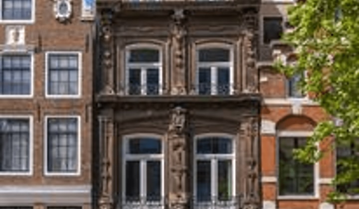 Bedrijfsruimte · 84 m² · €4500,-
