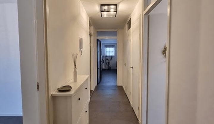 Gemeubileerd appartement met privé badkamer