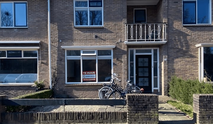 Gestoffeerde kamer met gemeenschappelijke tuin en wasmachine