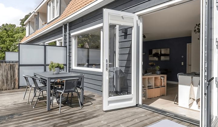 Gemeubileerd appartement met 2 slaapkamers en dakterras