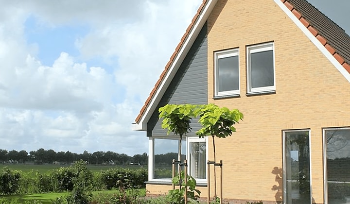 Kamer | 143m² | €1995,-