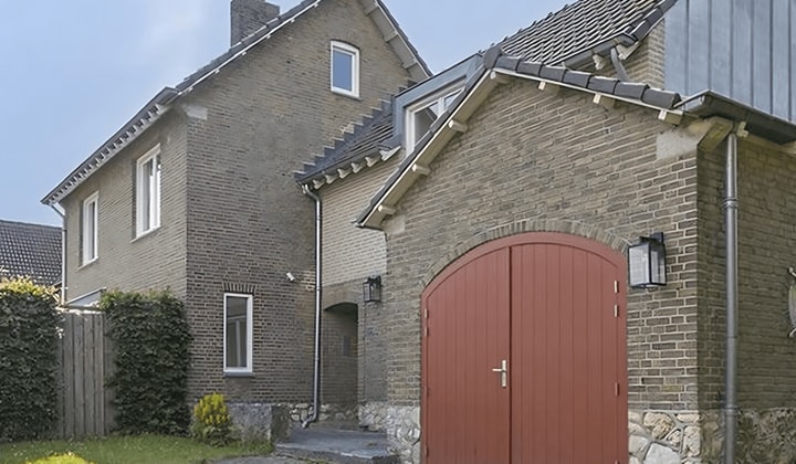 Huis | 195m² | Kruisstraat | €2250,-