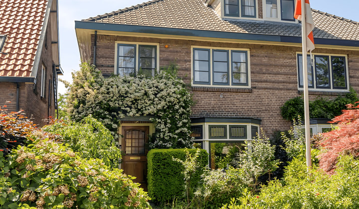 Huis · 113 m² · €2750,-