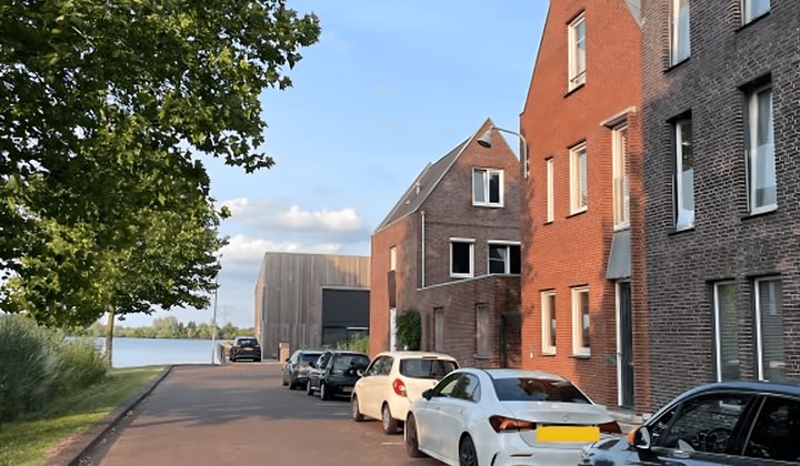 Huis | 166m² | €2950,-