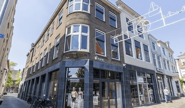 Huis | m² | €1600,-