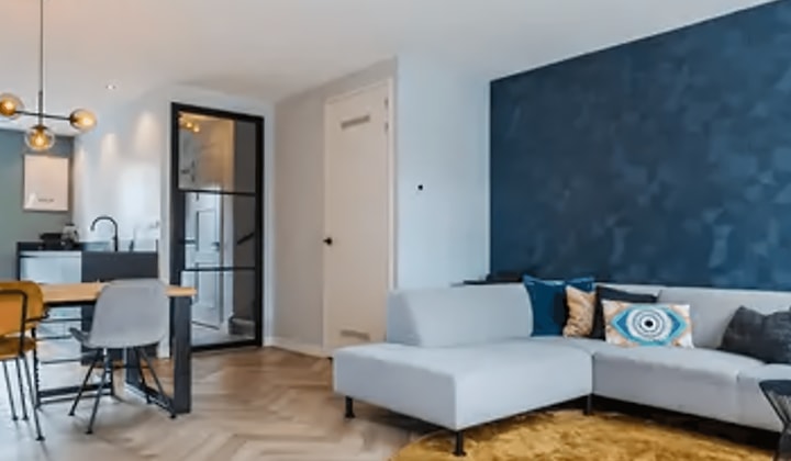 Kamer | 144m² | €3450,-