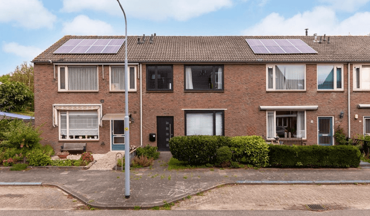 Huis | 109m² | €2400,-
