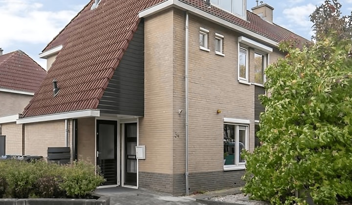 Kamer | 120m² | €1830,-