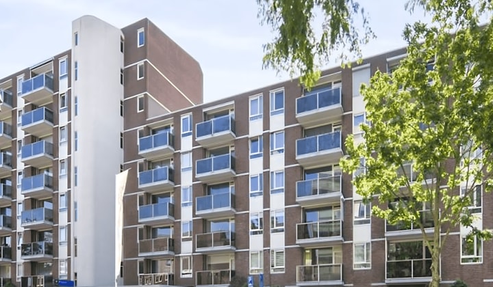 Kamer | 85m² | €8888,-